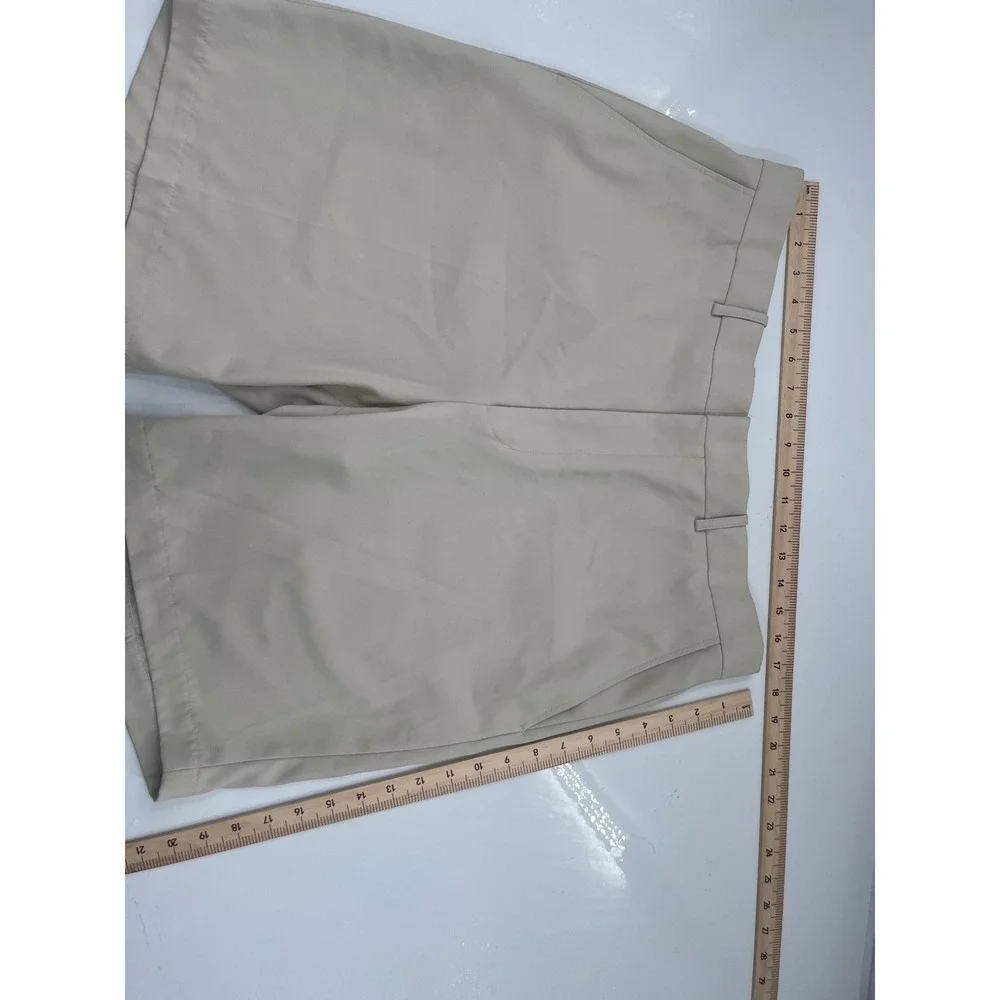 Walter‎ Hagen Mens Golf Shorts Khaki Tan Flat Front Performance Size 36